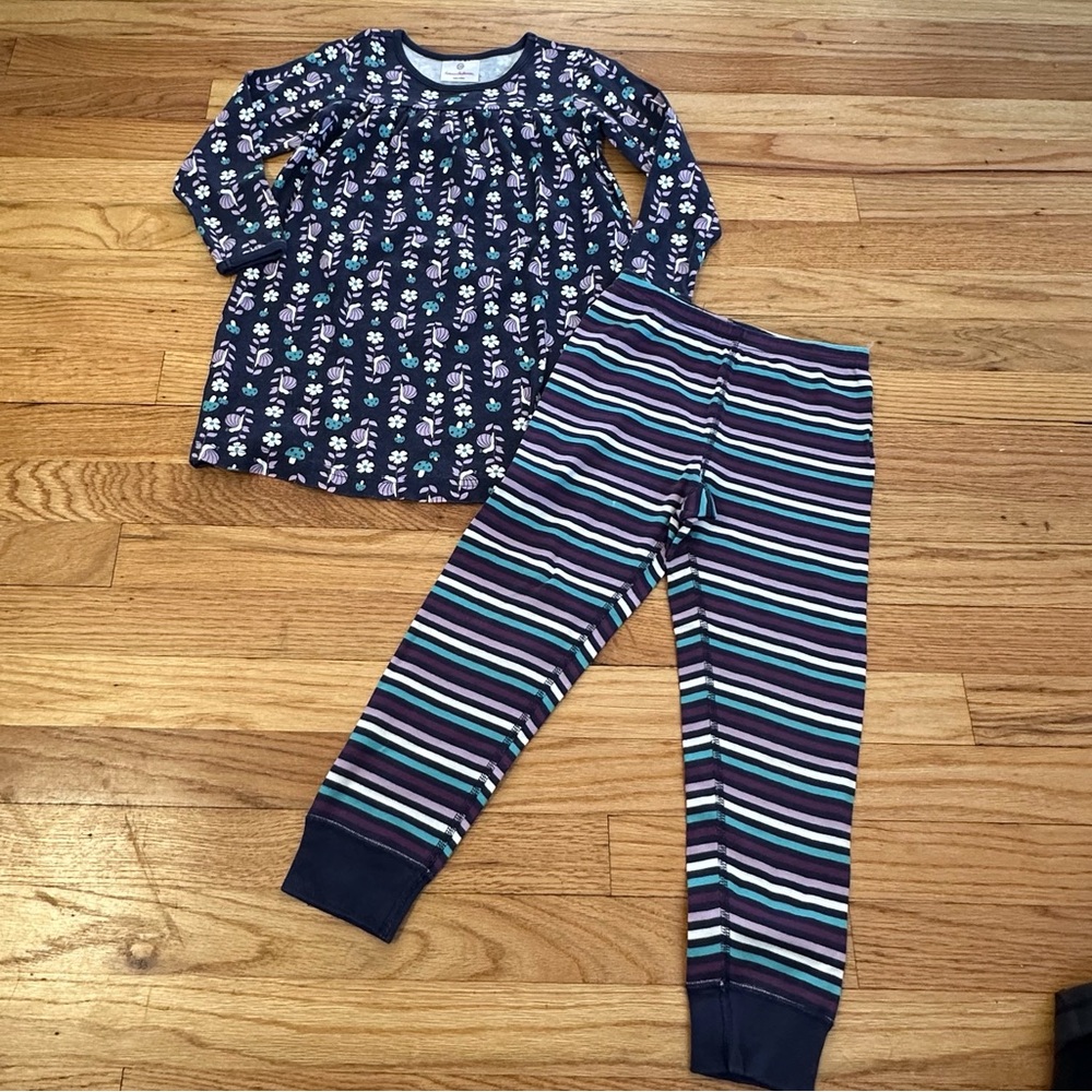 Hanna Andersson Navy Floral and Striped Pajama Set 110 cm / size 5